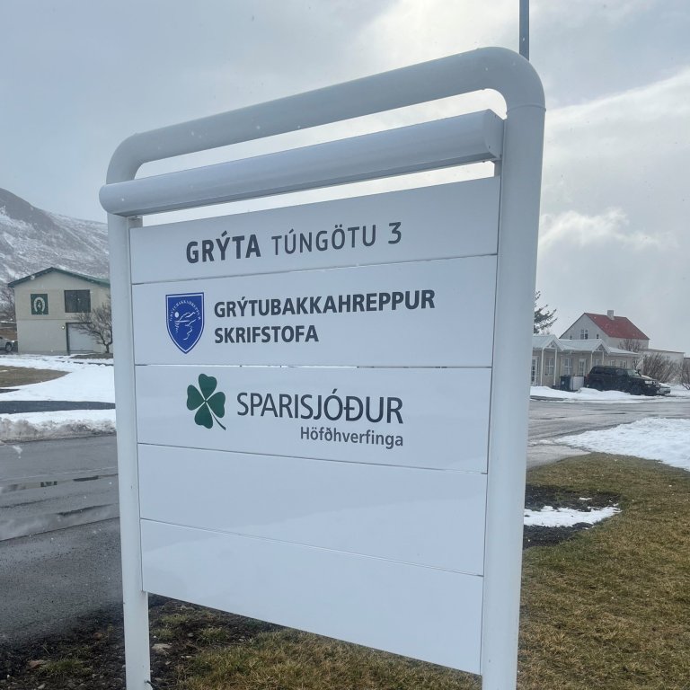 Breyttur opnunartími á Grenivík