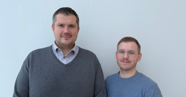 Á myndinni má sjá Stefán Guðnason, forstöðumann SMHA og Óla Birgi Birgisson verkefnastjóra hjá Samba&hellip;